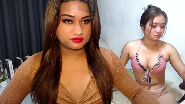 Snapshot of Elysia_Fox chatting on February 1, 6:23 am Elysia Fox online show from February 1, 6:23 am