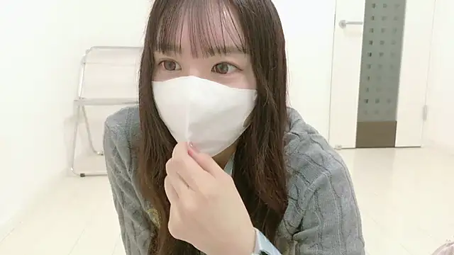  Mia land  online show from February 12, 1:50 pm