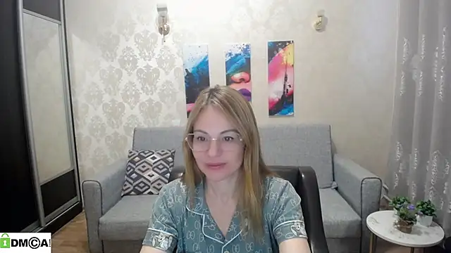 shy hot cat online show from November 7, 7:41 am