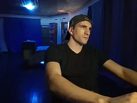 Snapshot of ObeyLust chatting on November 10, 12:31 am ObeyLust online show from November 10, 12:31 am