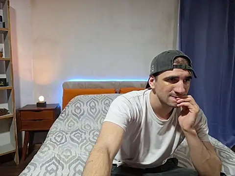 Snapshot of ObeyLust chatting on November 12, 2:34 am ObeyLust online show from November 12, 2:34 am