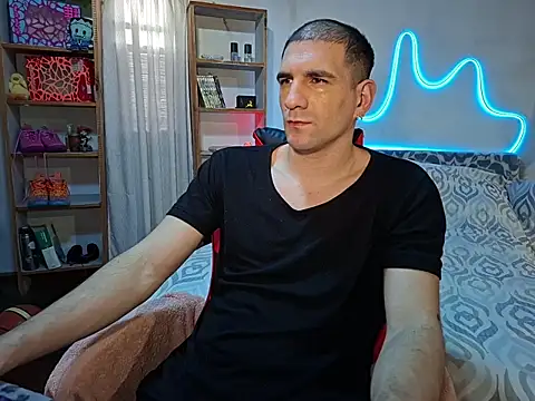 Snapshot of ObeyLust chatting on November 20, 6:51 pm ObeyLust online show from November 20, 6:51 pm