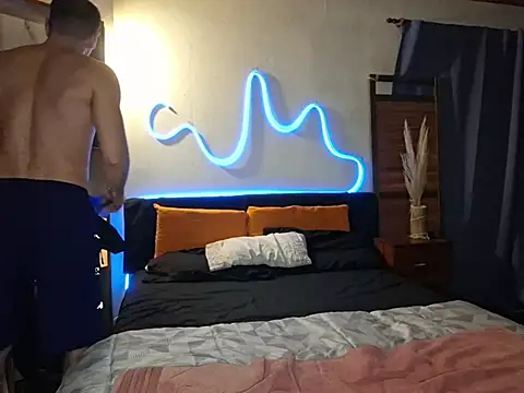 Snapshot of ObeyLust chatting on November 26, 6:14 am ObeyLust online show from November 26, 6:14 am