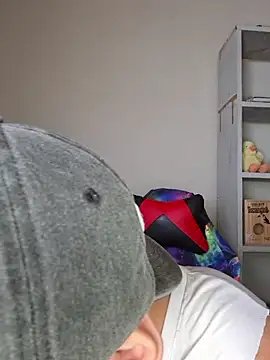 Snapshot of ObeyLust chatting on February 10, 5:06 pm ObeyLust online show from February 10, 5:06 pm