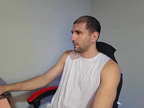 Snapshot of ObeyLust chatting on February 17, 3:25 am ObeyLust online show from February 17, 3:25 am