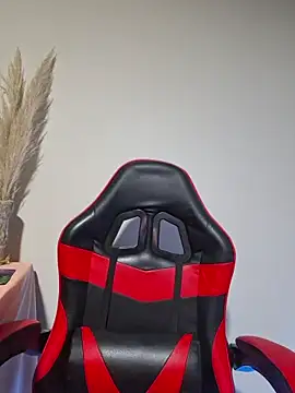 Snapshot of ObeyLust chatting on March 1, 11:07 pm ObeyLust online show from March 1, 11:07 pm