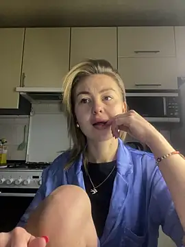 MartaLuna  online show from February 20, 1:22 pm