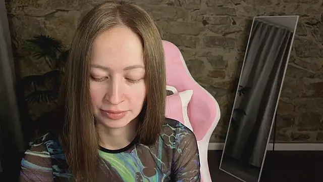 bella li   online show from December 23, 2:42 am