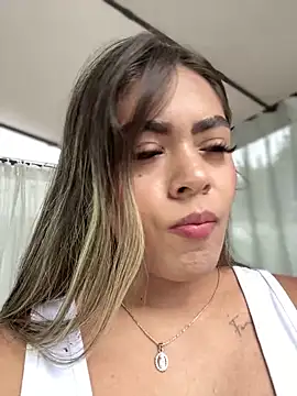 MayaMoanXXX online show from October 22, 1:11 pm