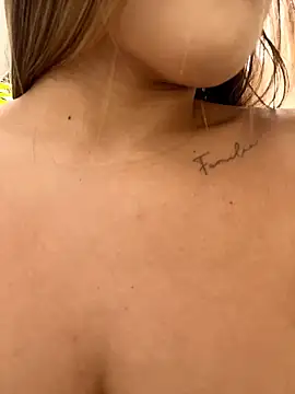 MayaMoanXXX online show from February 26, 1:10 pm