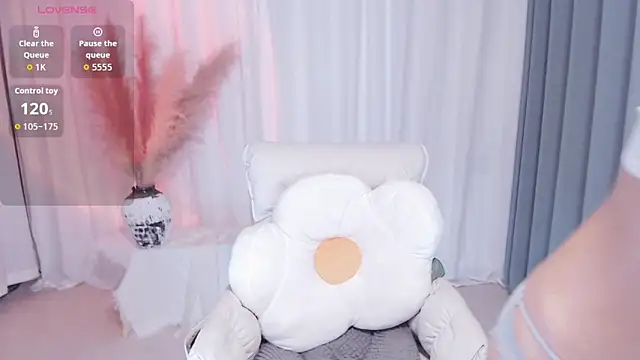 Snapshot of Qiyue99 chatting on September 13, 8:25 am Qiyue99 online show from September 13, 8:25 am