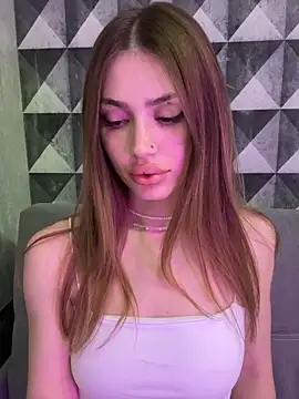 Elizabeth Tay online show from March 9, 6:23 pm