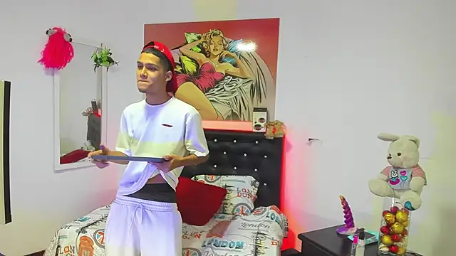 xxKamadevaxx online show from October 6, 12:24 pm