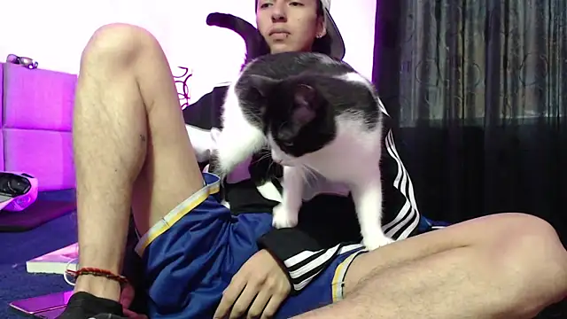 NaytonFreeman online show from November 21, 11:31 am