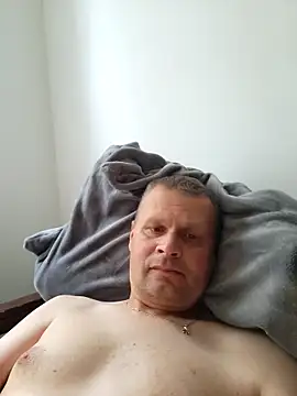 Snapshot of tygros11 chatting on October 7, 7:05 am tygros11 online show from October 7, 7:05 am