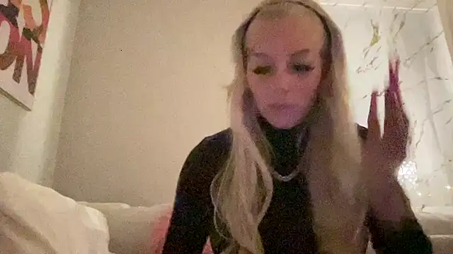 Snapshot of paulinaalatalo chatting on February 9, 7:07 pm paulinaalatalo online show from February 9, 7:07 pm