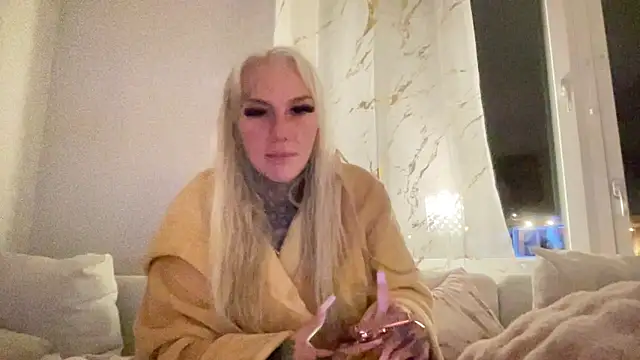 Snapshot of paulinaalatalo chatting on February 26, 9:58 pm paulinaalatalo online show from February 26, 9:58 pm