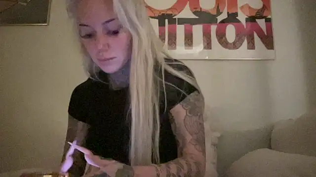 paulinaalatalo online show from March 23, 7:40 pm