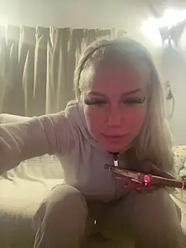 paulinaalatalo online show from April 16, 2:12 am