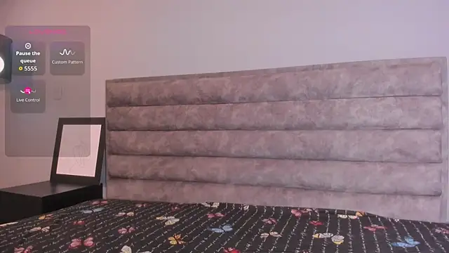 Aliciabloom online show from October 13, 12:38 pm