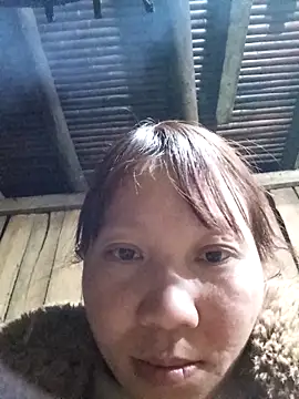 Snapshot of bonnie-00 chatting on February 3, 12:21 pm bonnie-00 online show from February 3, 12:21 pm