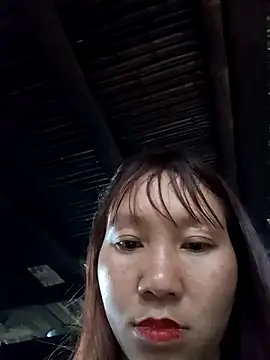 Snapshot of bonnie-00 chatting on February 7, 5:33 am bonnie-00 online show from February 7, 5:33 am