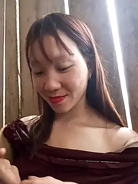 Snapshot of bonnie-00 chatting on February 8, 2:04 am bonnie-00 online show from February 8, 2:04 am