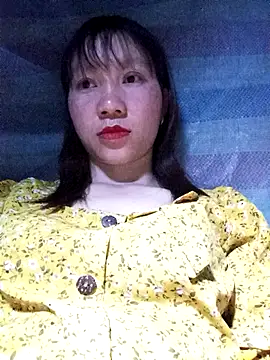 Snapshot of bonnie-00 chatting on February 28, 2:40 pm bonnie-00 online show from February 28, 2:40 pm