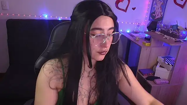 Miacatsito3 online show from June 1, 4:14 am
