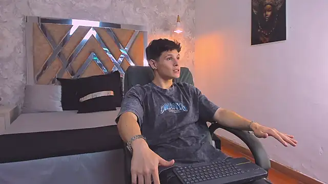 kraven lust online show from December 18, 3:12 am