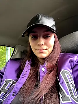 EllaBlowy online show from October 13, 8:03 am