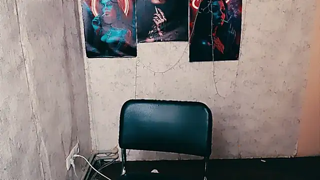 EmmaCat  online show from February 12, 10:21 am