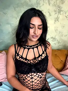 Snapshot of Mia_spicyy chatting on October 23, 8:35 am Mia spicyy online show from October 23, 8:35 am