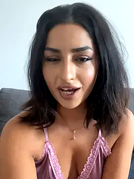 Snapshot of Mia_spicyy chatting on November 4, 10:14 am Mia spicyy online show from November 4, 10:14 am