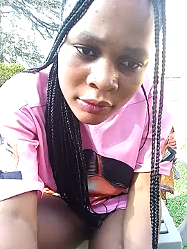 Snapshot of BlondieBitch chatting on January 8, 2:52 pm BlondieBitch online show from January 8, 2:52 pm