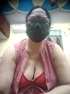 thehotlady online show from April 7, 2:56 am