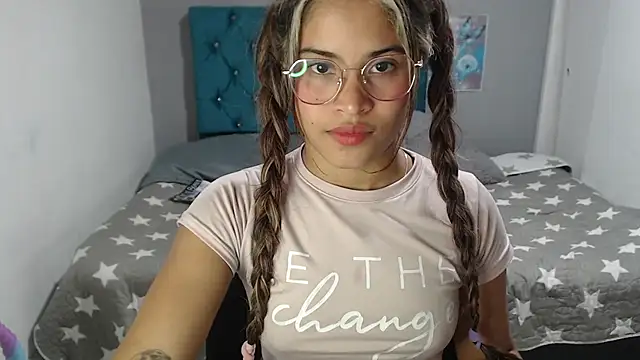 Snapshot of mia_sexgirl chatting on April 30, 9:30 pm mia sexgirl online show from April 30, 9:30 pm