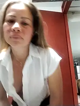 LaraCaliente online show from September 23, 7:11 am