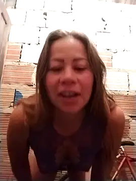 LaraCaliente online show from October 7, 7:05 am