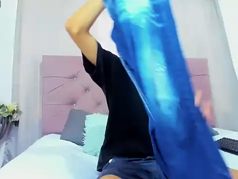 EthanBlackwoodd online show from October 3, 7:22 pm