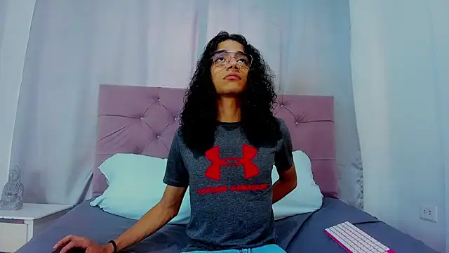 EthanBlackwoodd online show from February 7, 3:16 pm