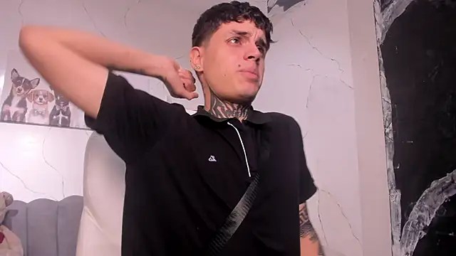 Declan-Fox online show from November 3, 4:36 am