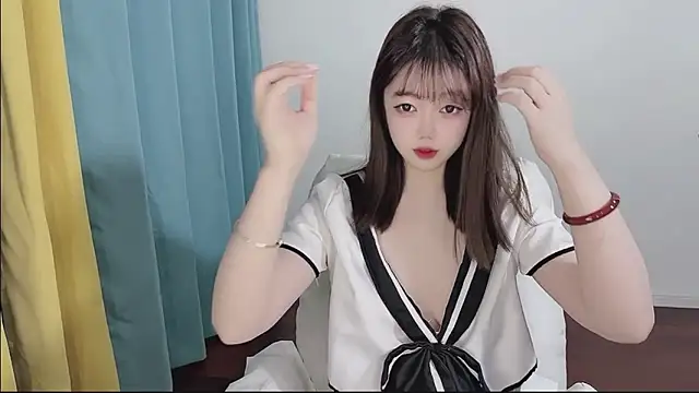 Lucky Cici online show from February 3, 6:02 pm