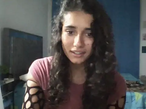 Snapshot of JadeObsession chatting on October 6, 1:25 am JadeObsession online show from October 6, 1:25 am