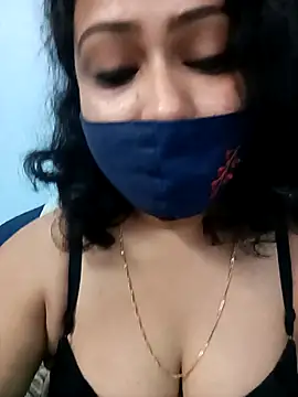 Snapshot of Deliciouskimi chatting on April 10, 10:09 am Deliciouskimi online show from April 10, 10:09 am