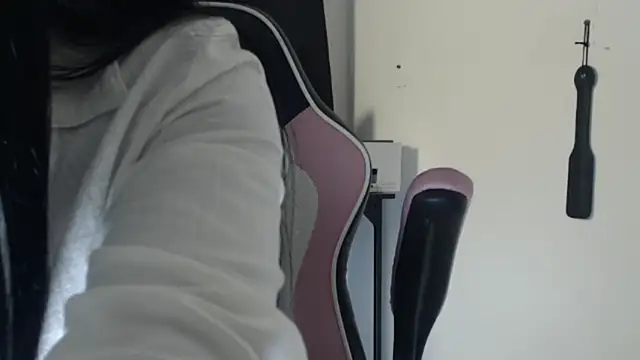 MayaScott11 online show from February 28, 7:15 pm