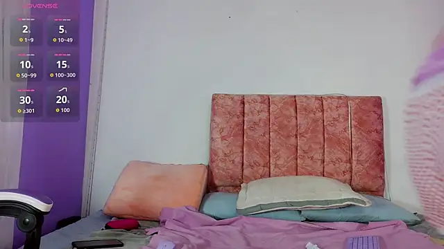 Snapshot of Ava_Raye chatting on July 18, 6:34 pm Ava Raye online show from July 18, 6:34 pm