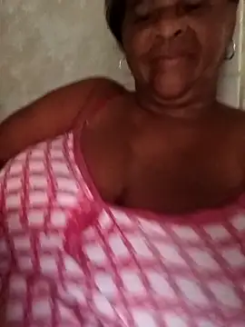 Snapshot of Rosabela04 chatting on February 5, 8:52 am Rosabela04 online show from February 5, 8:52 am