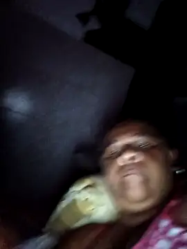 Snapshot of Rosabela04 chatting on February 13, 12:39 am Rosabela04 online show from February 13, 12:39 am