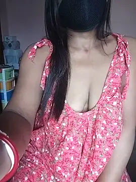 Snapshot of Bengalibeauty96 chatting on June 5, 12:00 pm Bengalibeauty96 online show from June 5, 12:00 pm